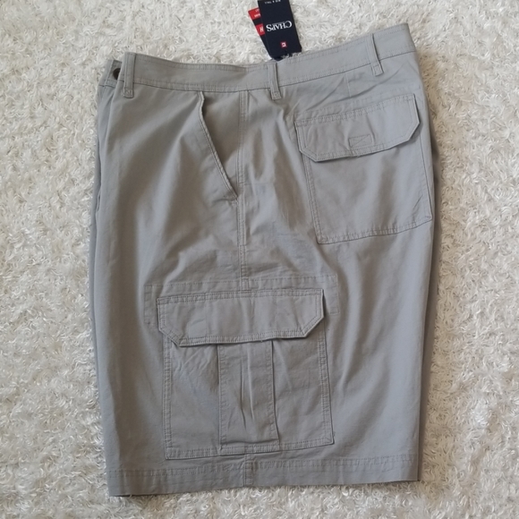 Chaps Gray Cargo Shorts for Men - Picture 1 of 8